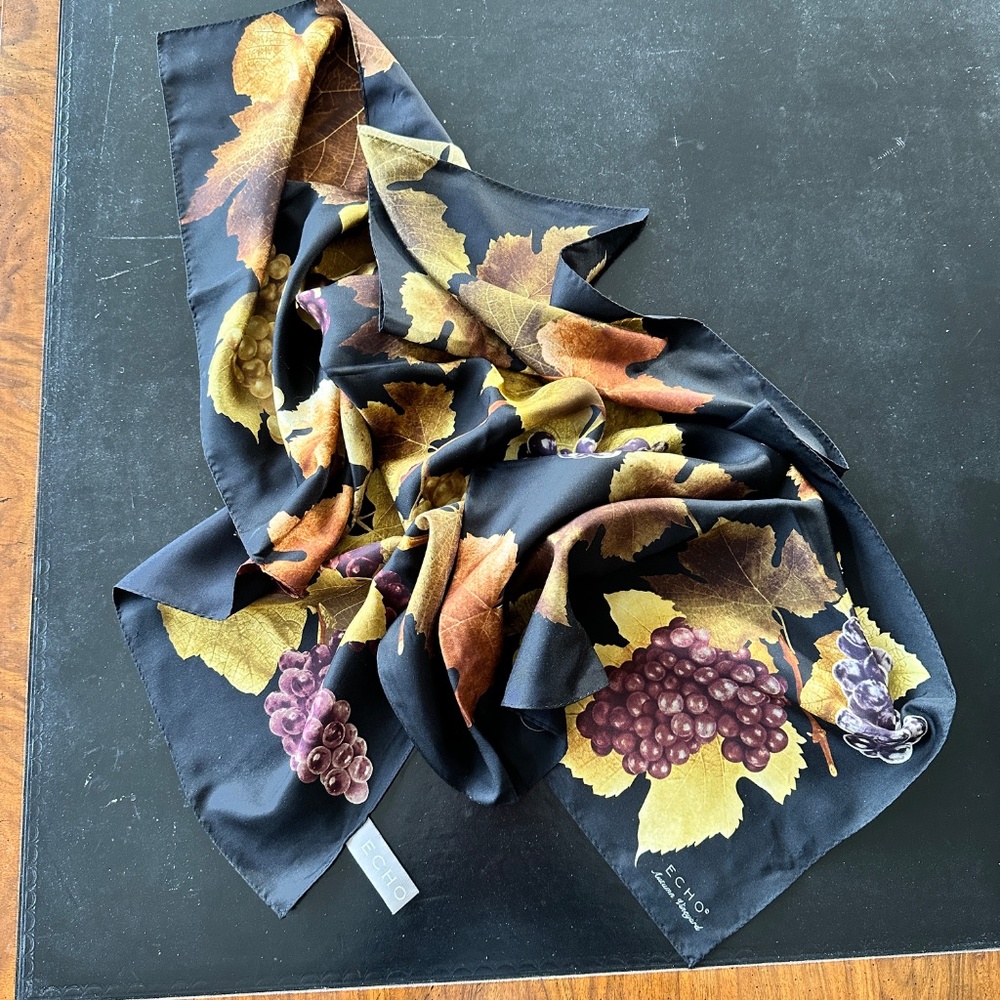 Echo Silk Scarf Autumn Vineyard 35 Inch Square Black Orange Beautiful - Picture 10 of 10